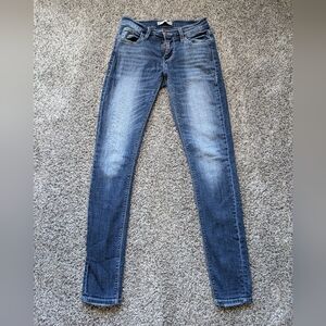 Daytrip Refined, mid-rise, 25 long Virgo skinny